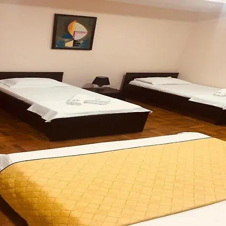 Colombo 3*