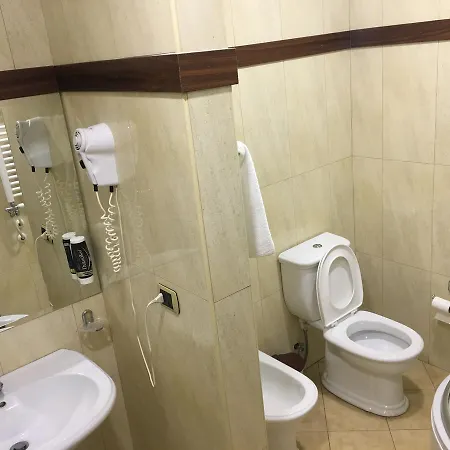 Colombo 3* エルバサン